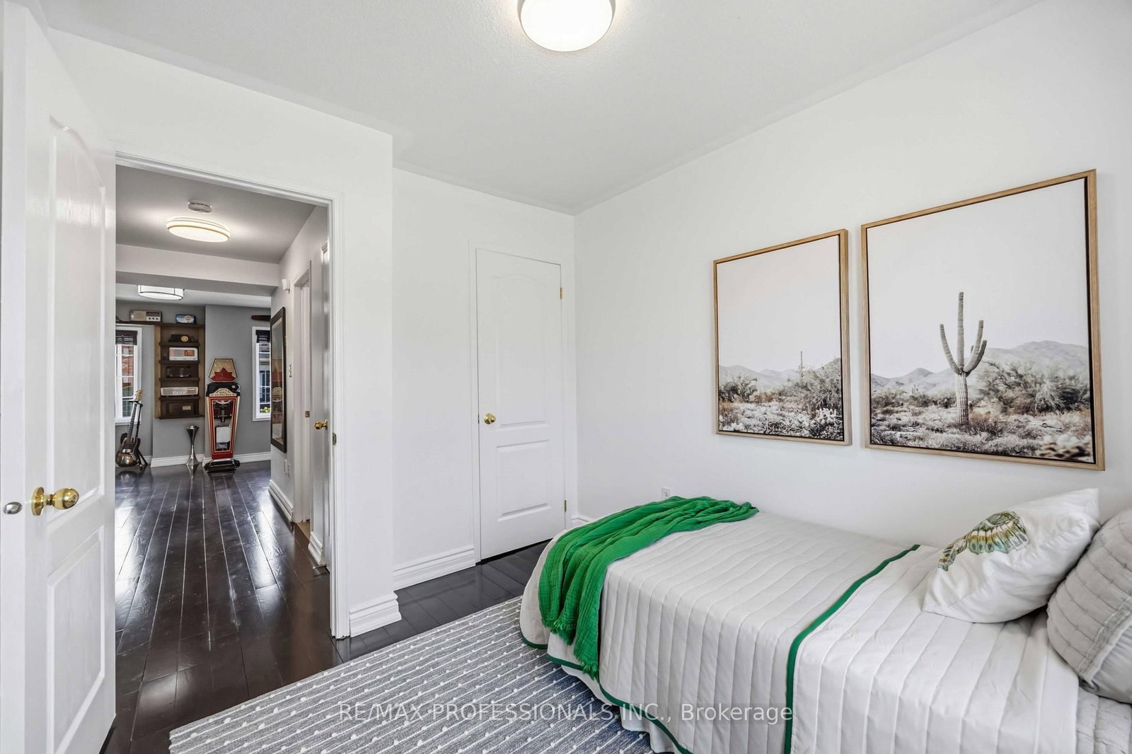 26 Abraham Welsh Road • Toronto, ON photo 15