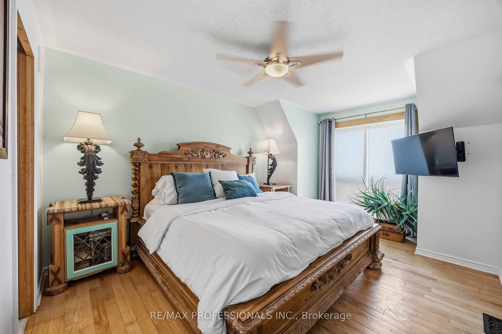 26 Abraham Welsh Road • Toronto, ON photo 18