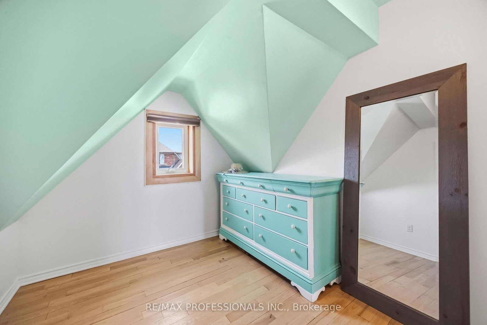 26 Abraham Welsh Road • Toronto, ON photo 24