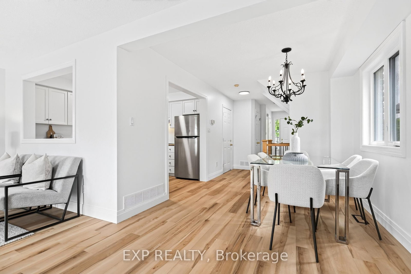 1319 Bonnie Court • Burlington, ON photo 10