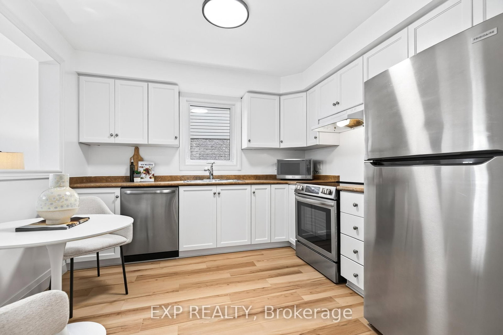 1319 Bonnie Court • Burlington, ON photo 13