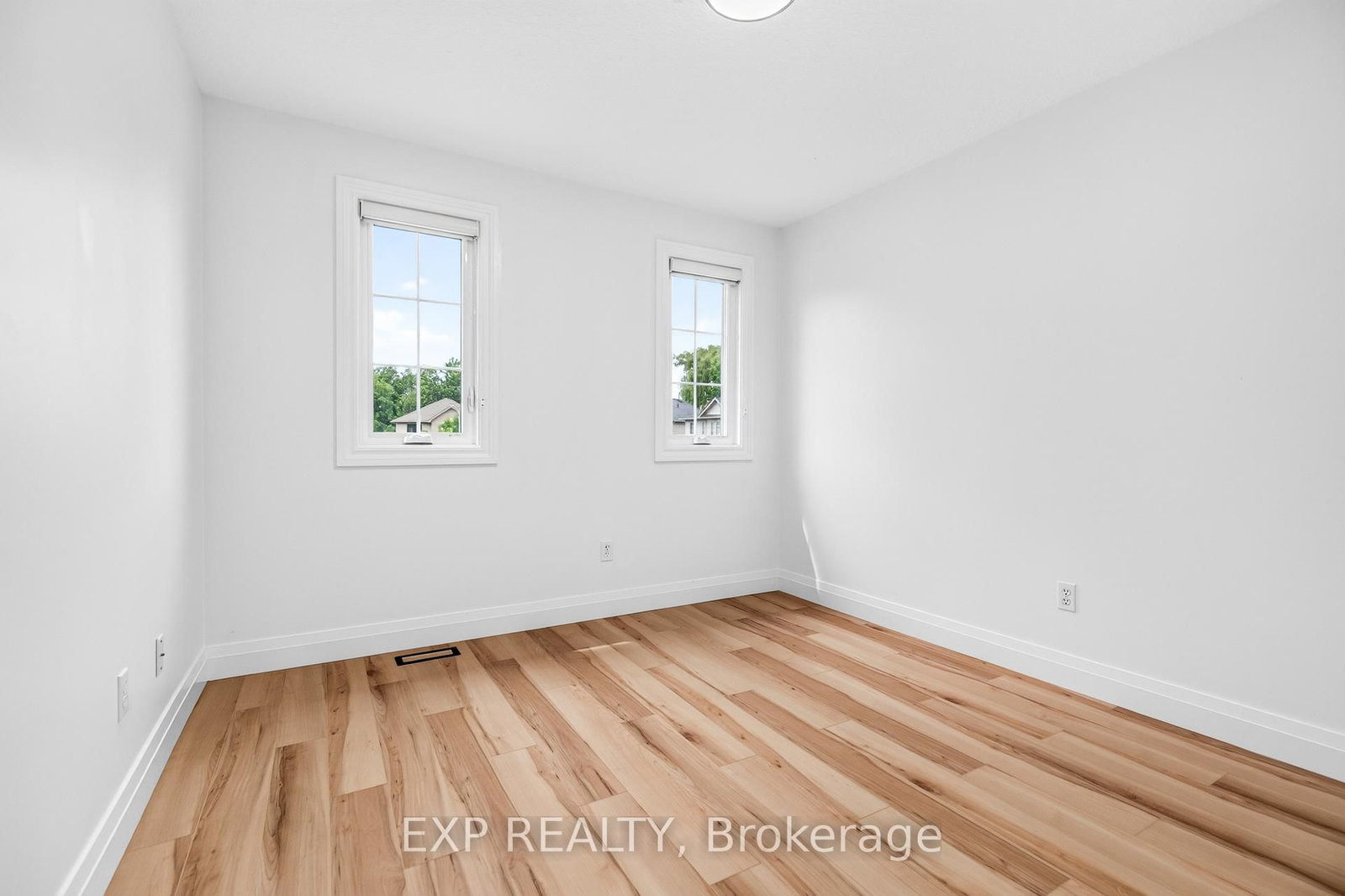 1319 Bonnie Court • Burlington, ON photo 31