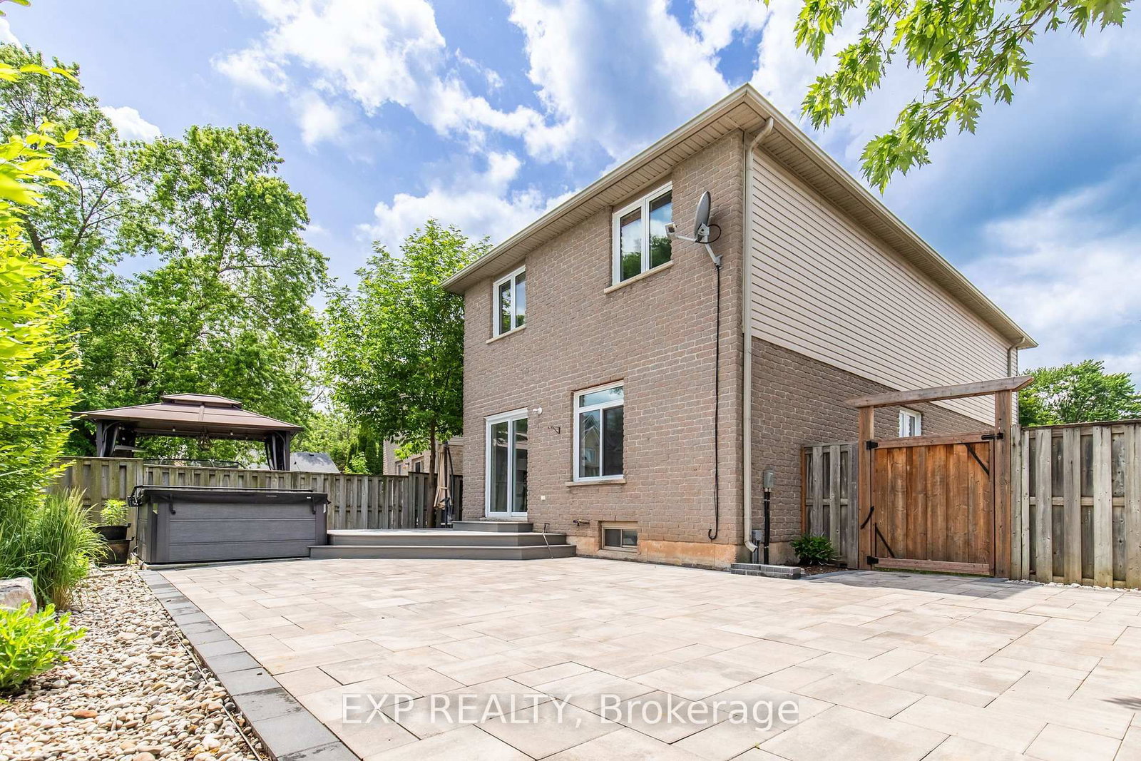 1319 Bonnie Court • Burlington, ON photo 44