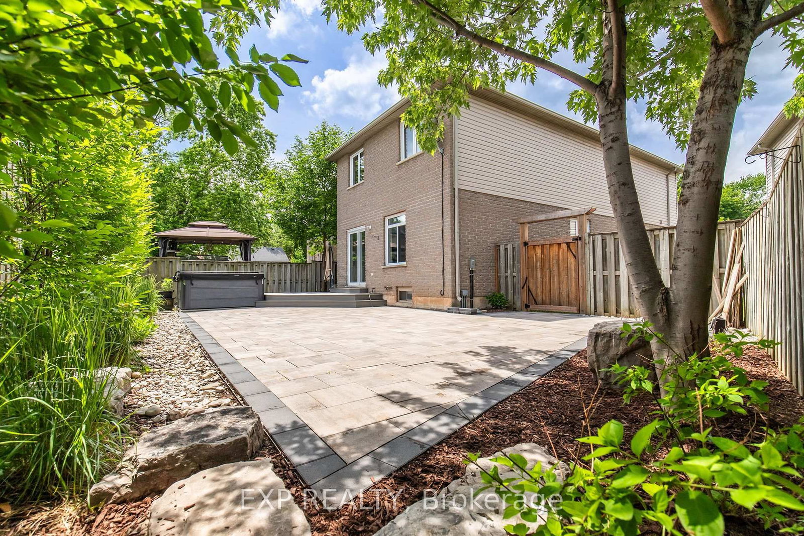 1319 Bonnie Court • Burlington, ON photo 45
