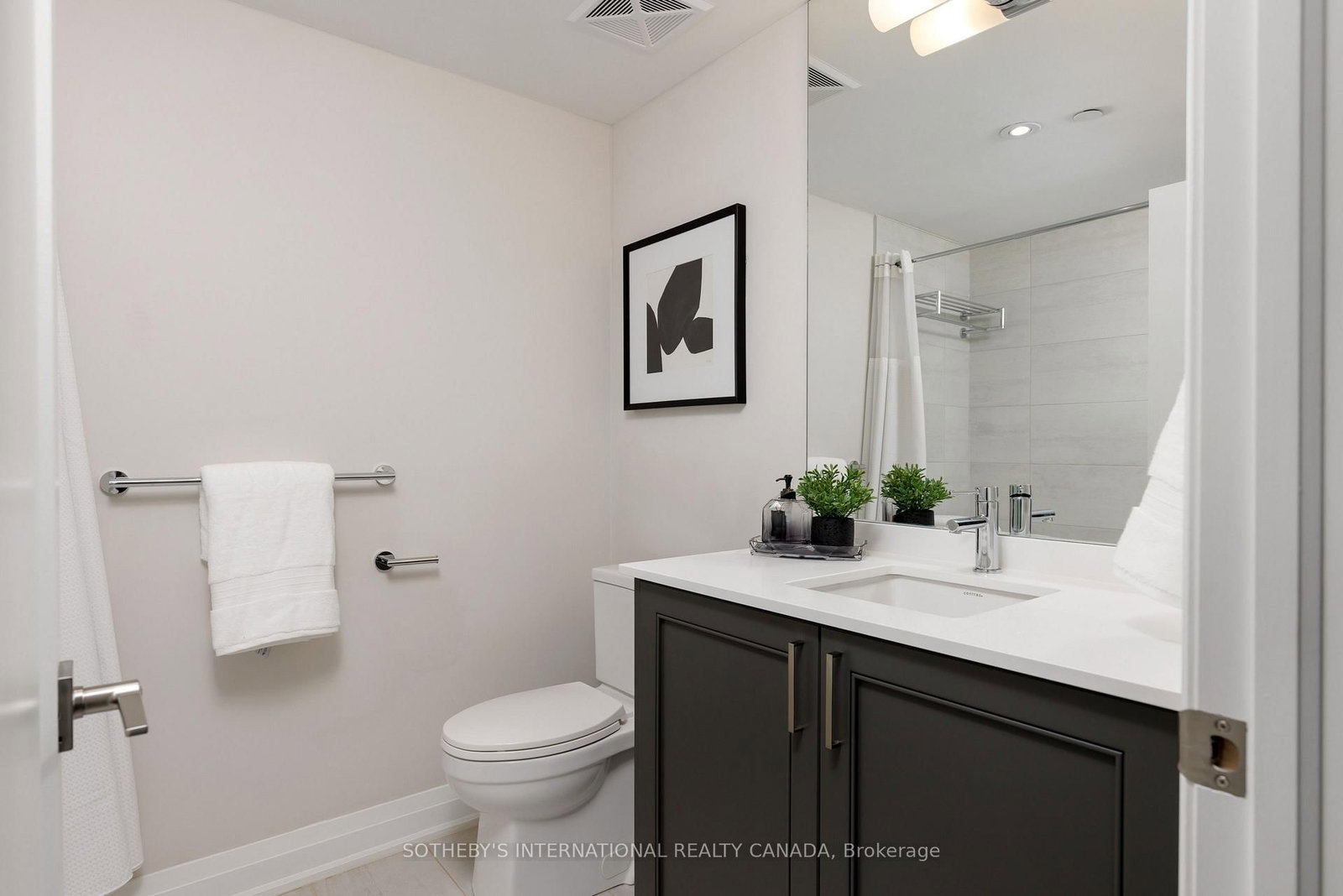 1130C Islington Avenue • Toronto, ON photo 24