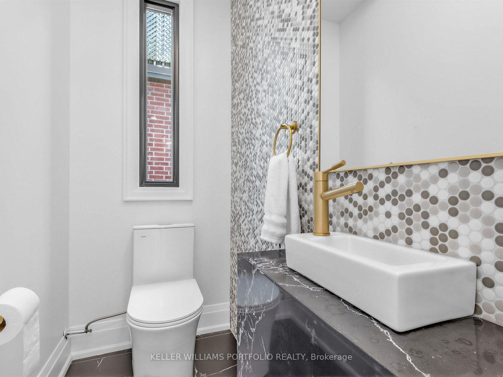 561 Durie Street • Toronto, ON photo 15
