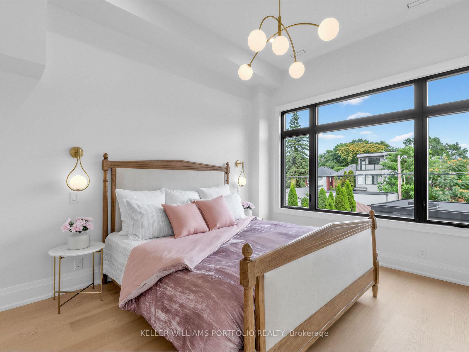 561 Durie Street • Toronto, ON photo 18