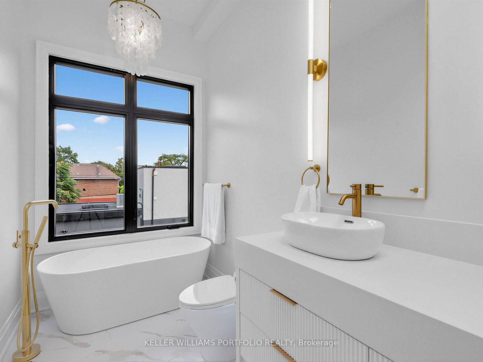 561 Durie Street • Toronto, ON photo 19
