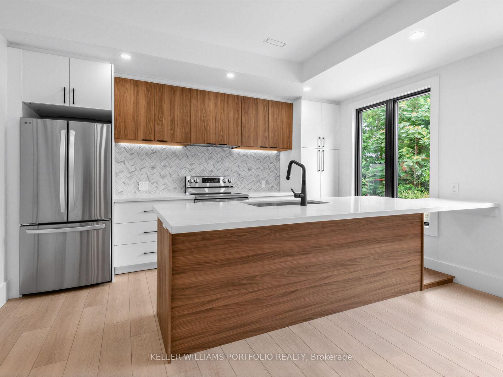 561 Durie Street • Toronto, ON photo 37