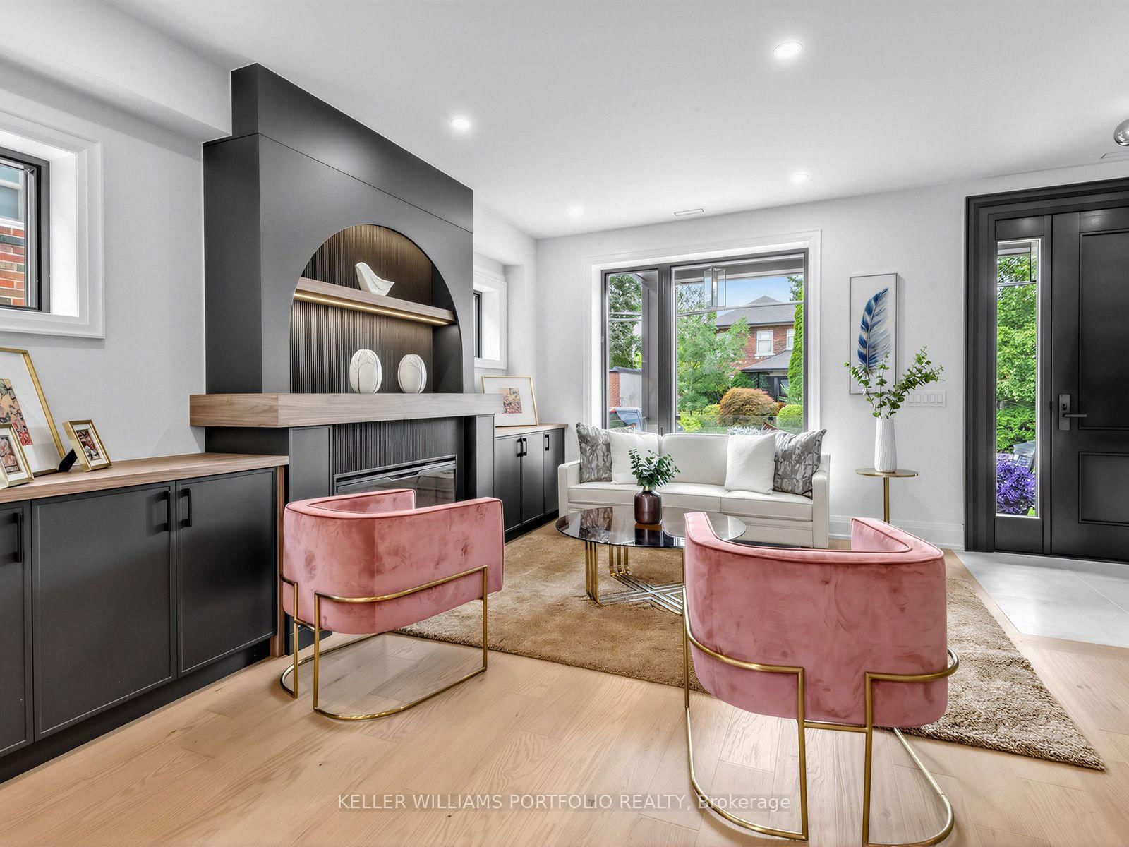 561 Durie Street • Toronto, ON photo 5