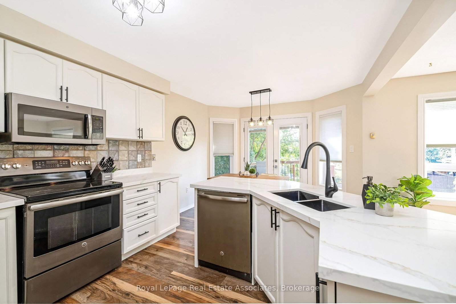 5 Early Street • Halton Hills, ON photo 11