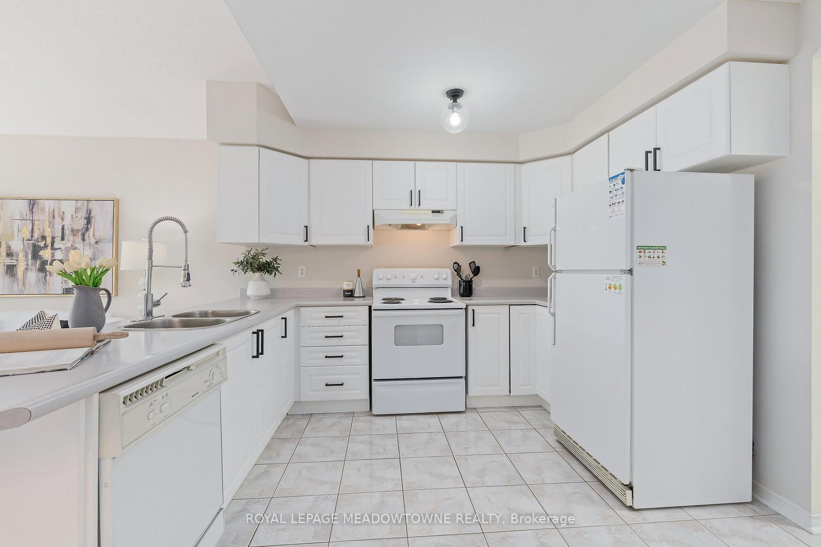 73 James Young Drive • Halton Hills, ON photo 13