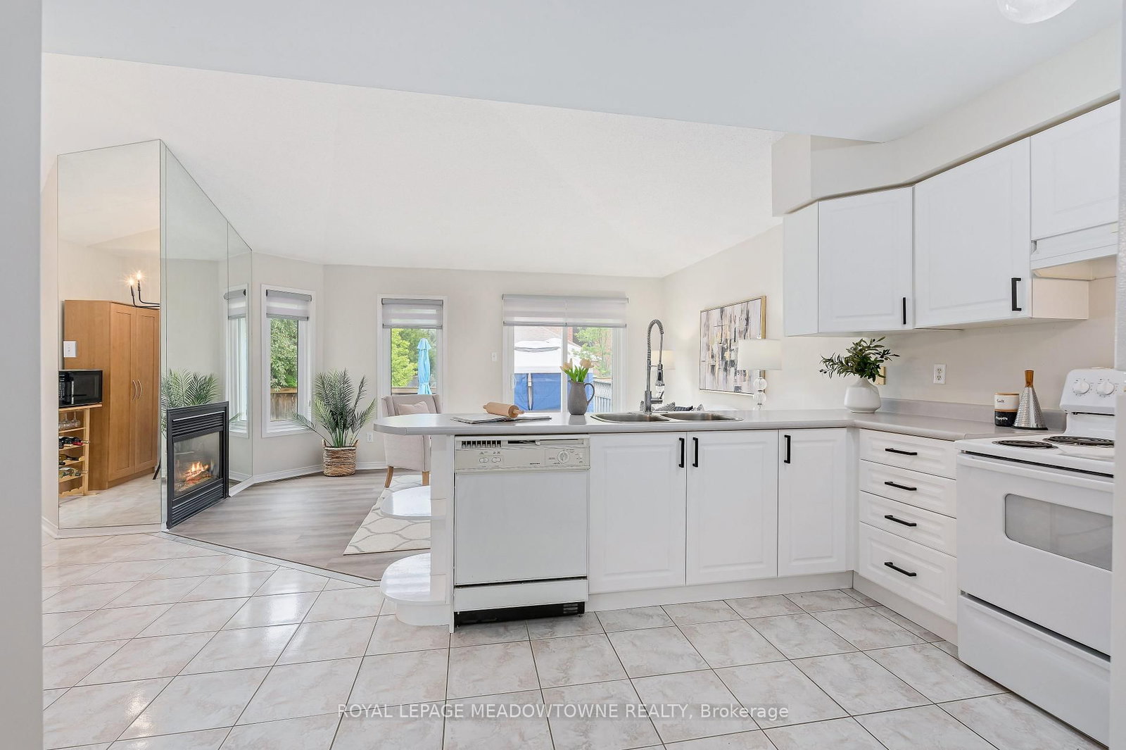 73 James Young Drive • Halton Hills, ON photo 14