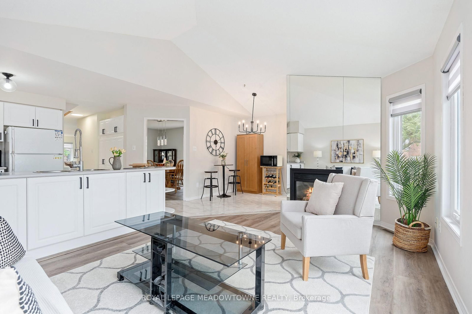 73 James Young Drive • Halton Hills, ON photo 18