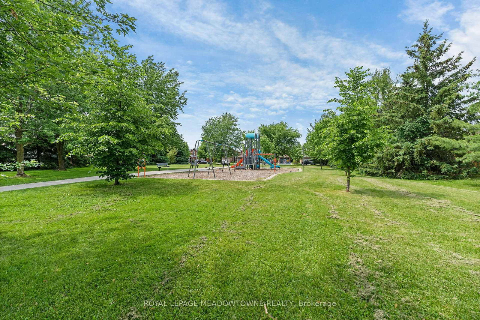 73 James Young Drive • Halton Hills, ON photo 40