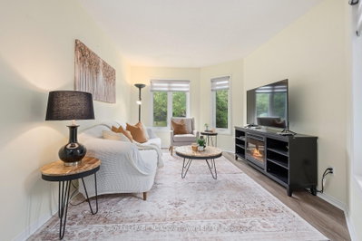 73 James Young Drive • Halton Hills, ON photo 5