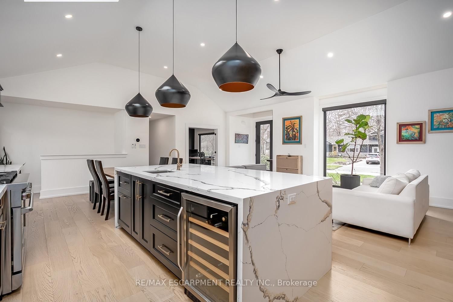 327 Goodram Drive • Burlington, ON photo 15