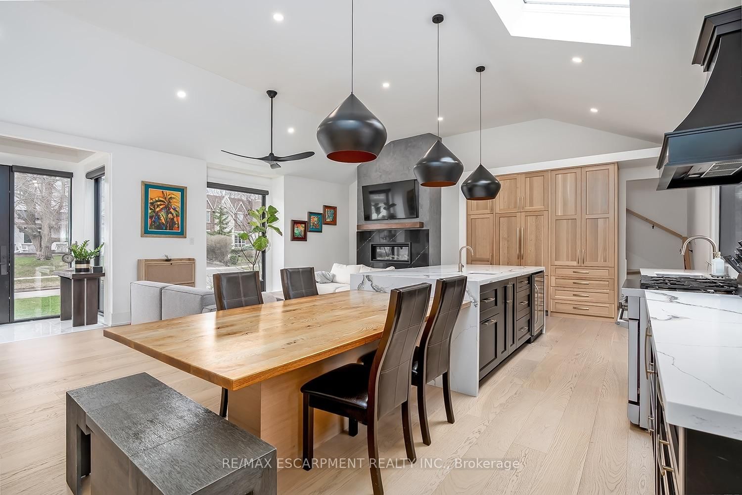 327 Goodram Drive • Burlington, ON photo 17