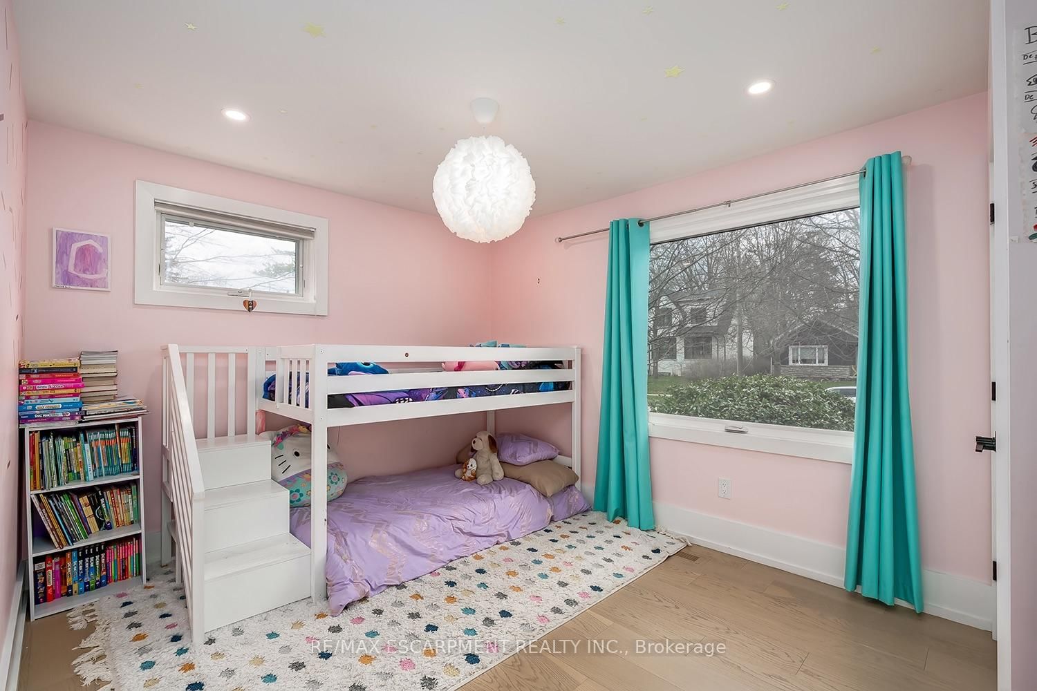 327 Goodram Drive • Burlington, ON photo 25