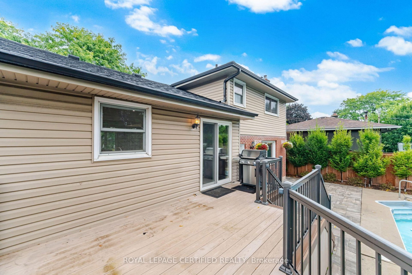 3490 Rexway Drive • Burlington, ON photo 39