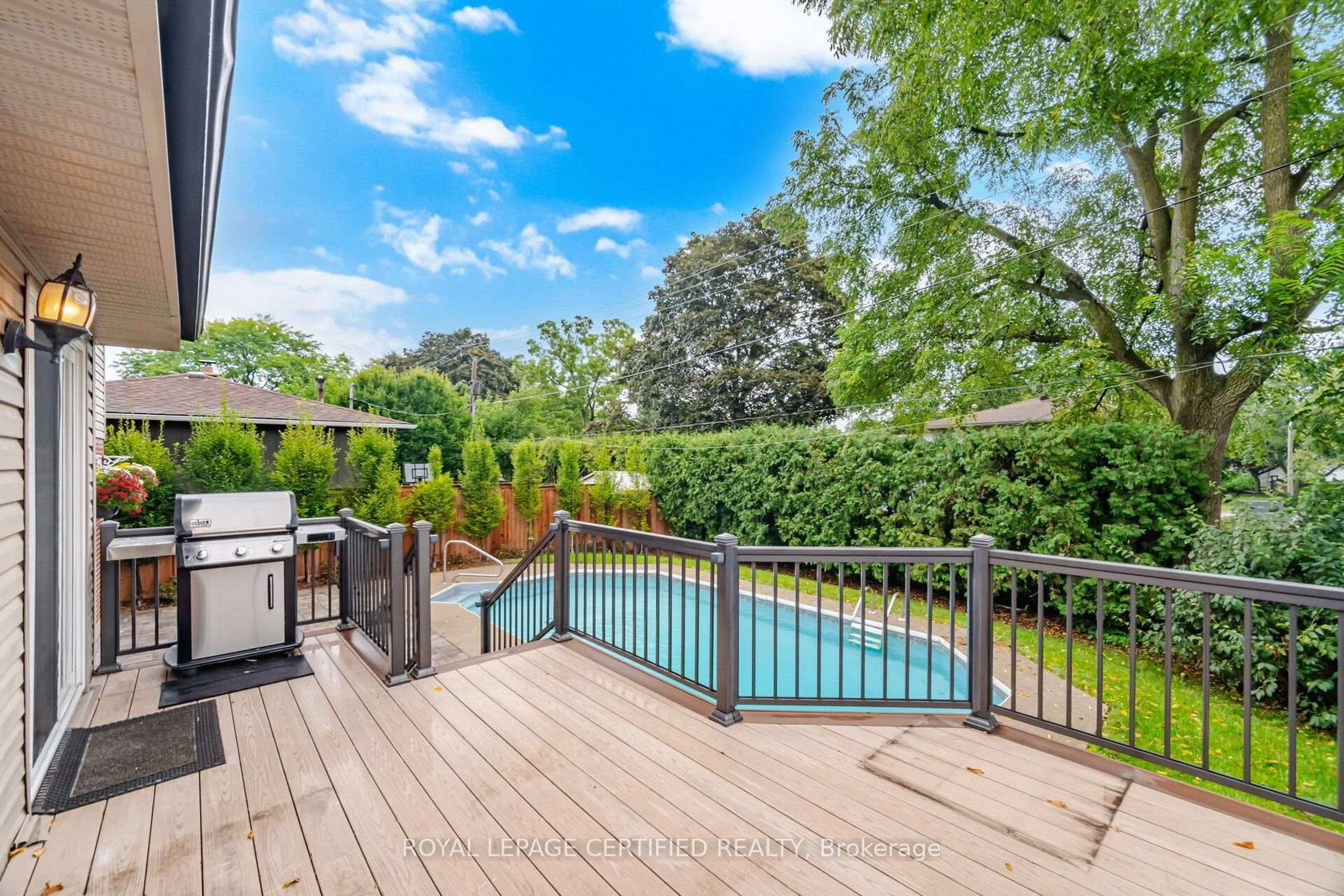 3490 Rexway Drive • Burlington, ON photo 40