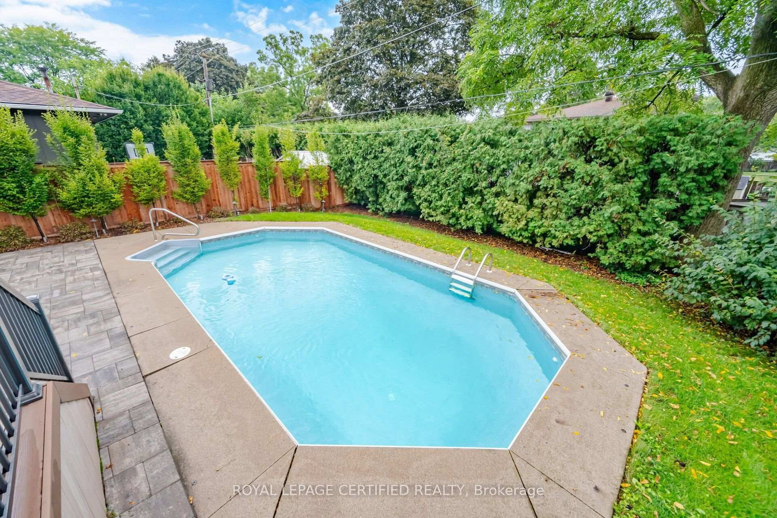 3490 Rexway Drive • Burlington, ON photo 41