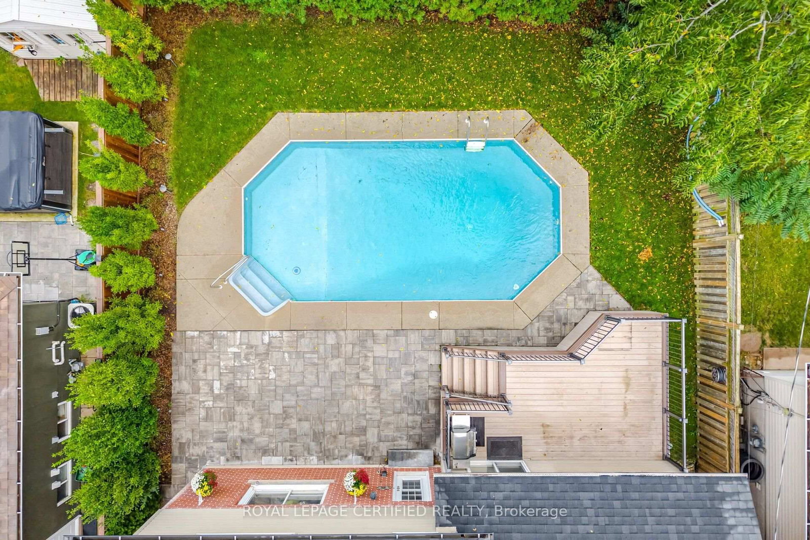 3490 Rexway Drive • Burlington, ON photo 48