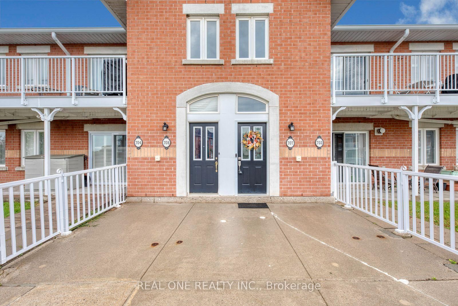 1701 Lampman Avenue • #707 • Burlington, ON photo 3