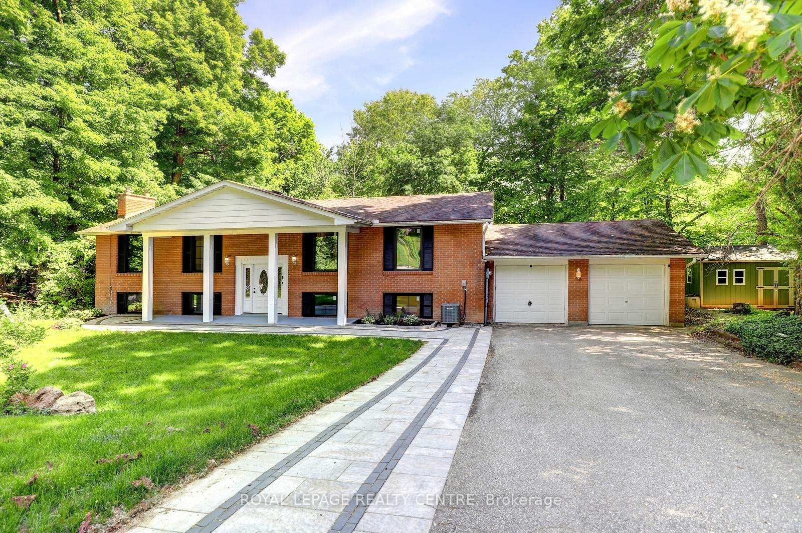 69 Glenda Jane Drive • Milton, ON photo 1