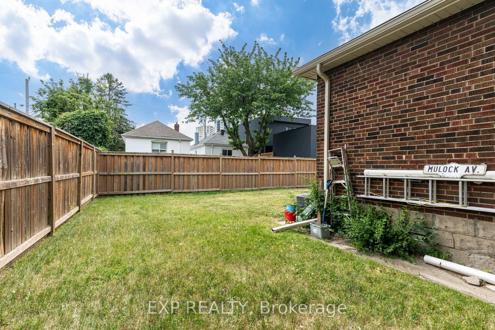 5 Laxis Avenue • Toronto, ON photo 16