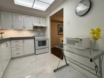 135 Hillcrest Avenue S • #808 • Mississauga, ON photo 9