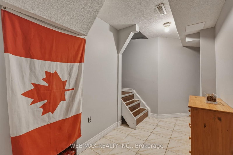 58 Cassander Brampton,ON L6Z 1Z2 — Photo 32