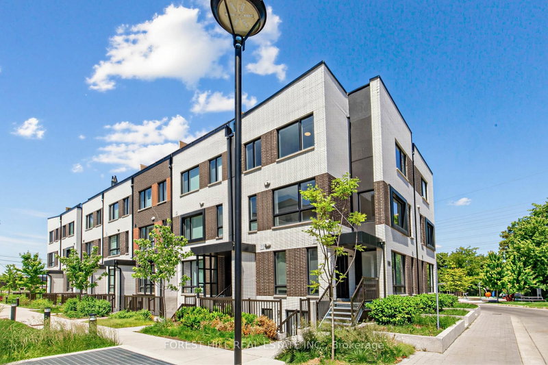 2 - 40 Ed Clark Gardens