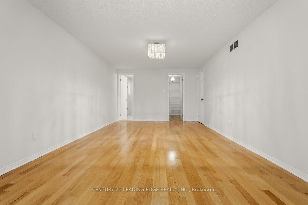 2409 Butternut Crescent • Burlington, ON photo 25