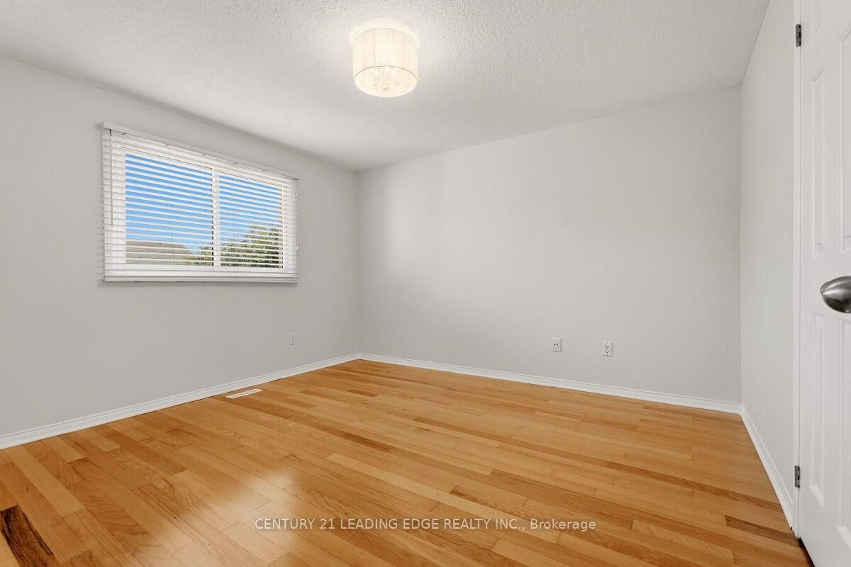 2409 Butternut Crescent • Burlington, ON photo 29