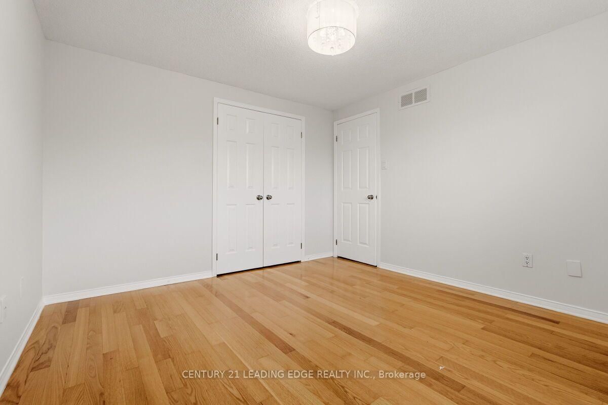 2409 Butternut Crescent • Burlington, ON photo 30