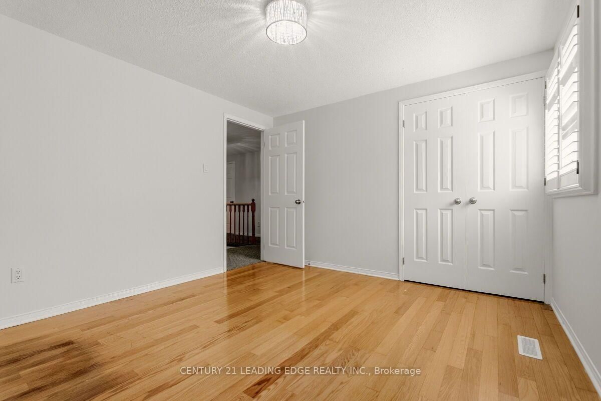 2409 Butternut Crescent • Burlington, ON photo 31