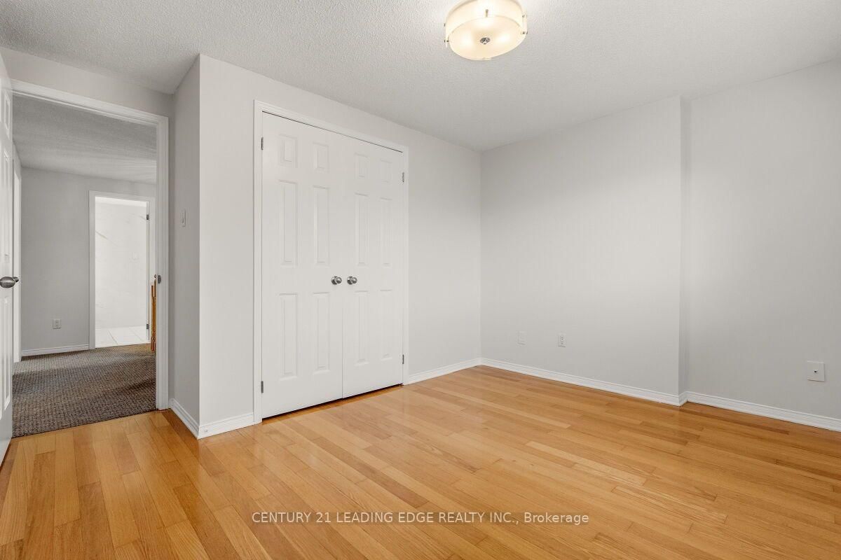 2409 Butternut Crescent • Burlington, ON photo 33