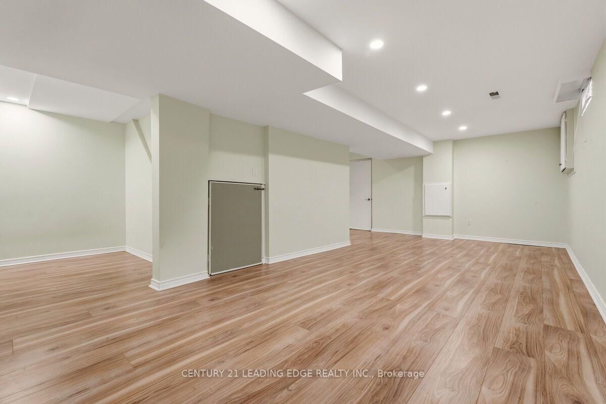 2409 Butternut Crescent • Burlington, ON photo 38