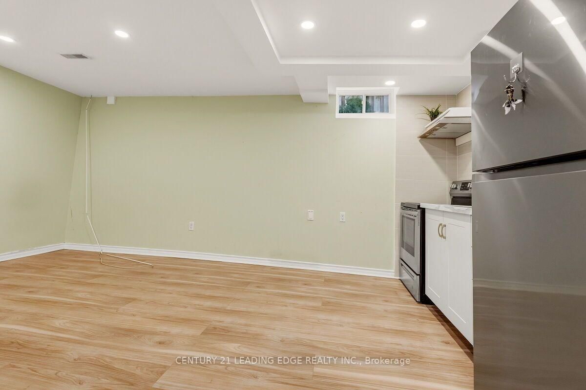 2409 Butternut Crescent • Burlington, ON photo 39