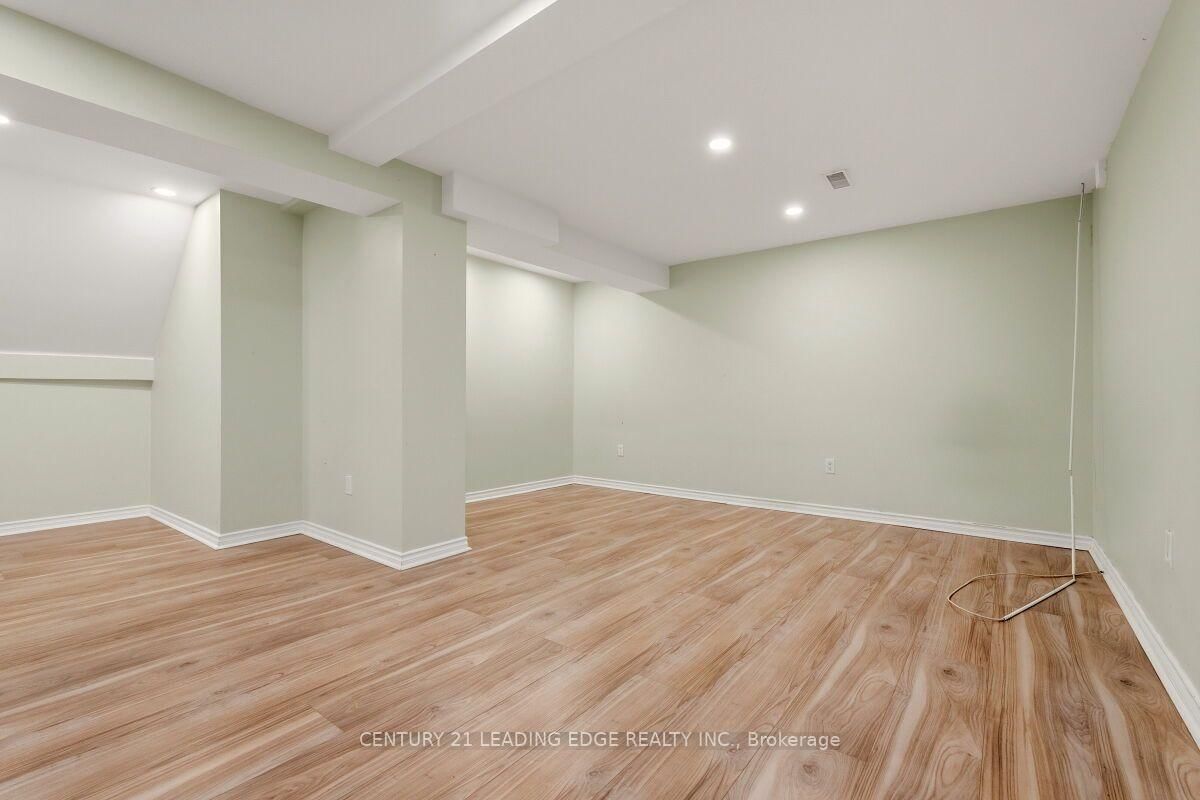 2409 Butternut Crescent • Burlington, ON photo 41