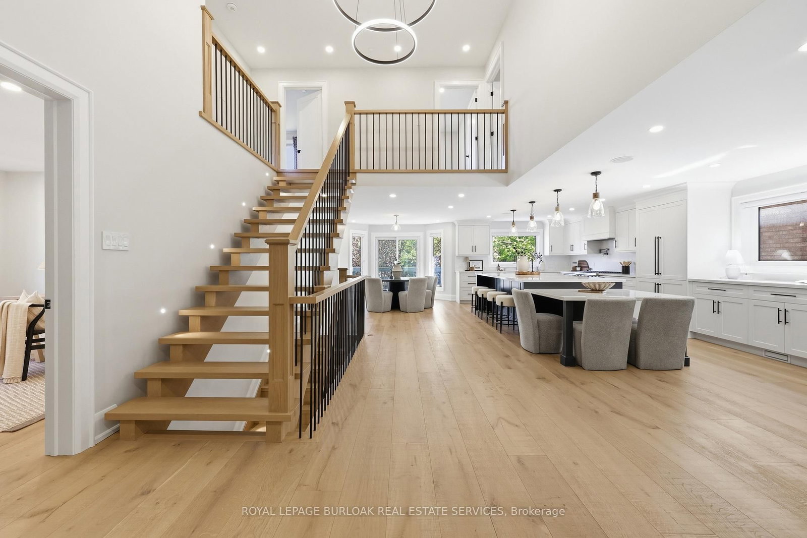 2029 Kempton Park Drive • Mississauga, ON photo 1