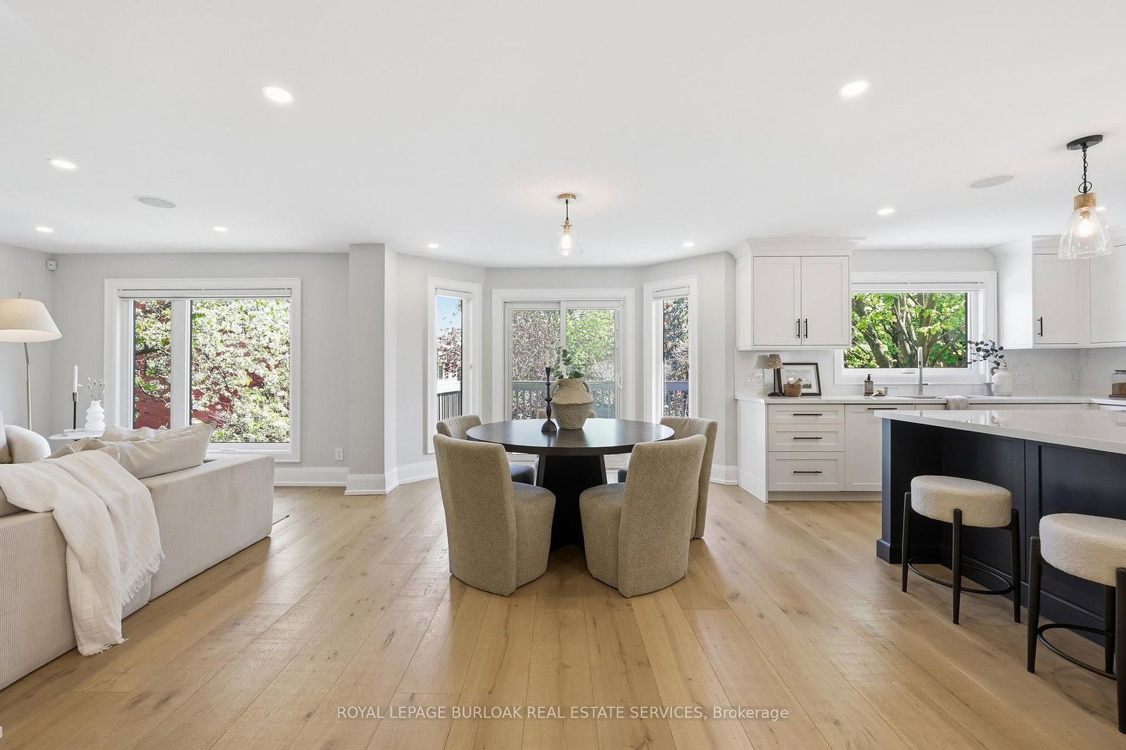 2029 Kempton Park Drive • Mississauga, ON photo 14