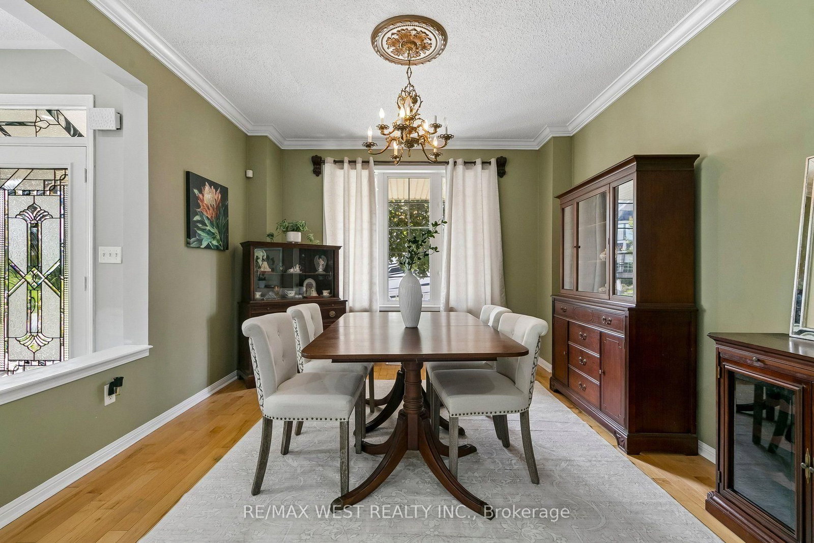 737 Turrell Crescent • Milton, ON photo 13