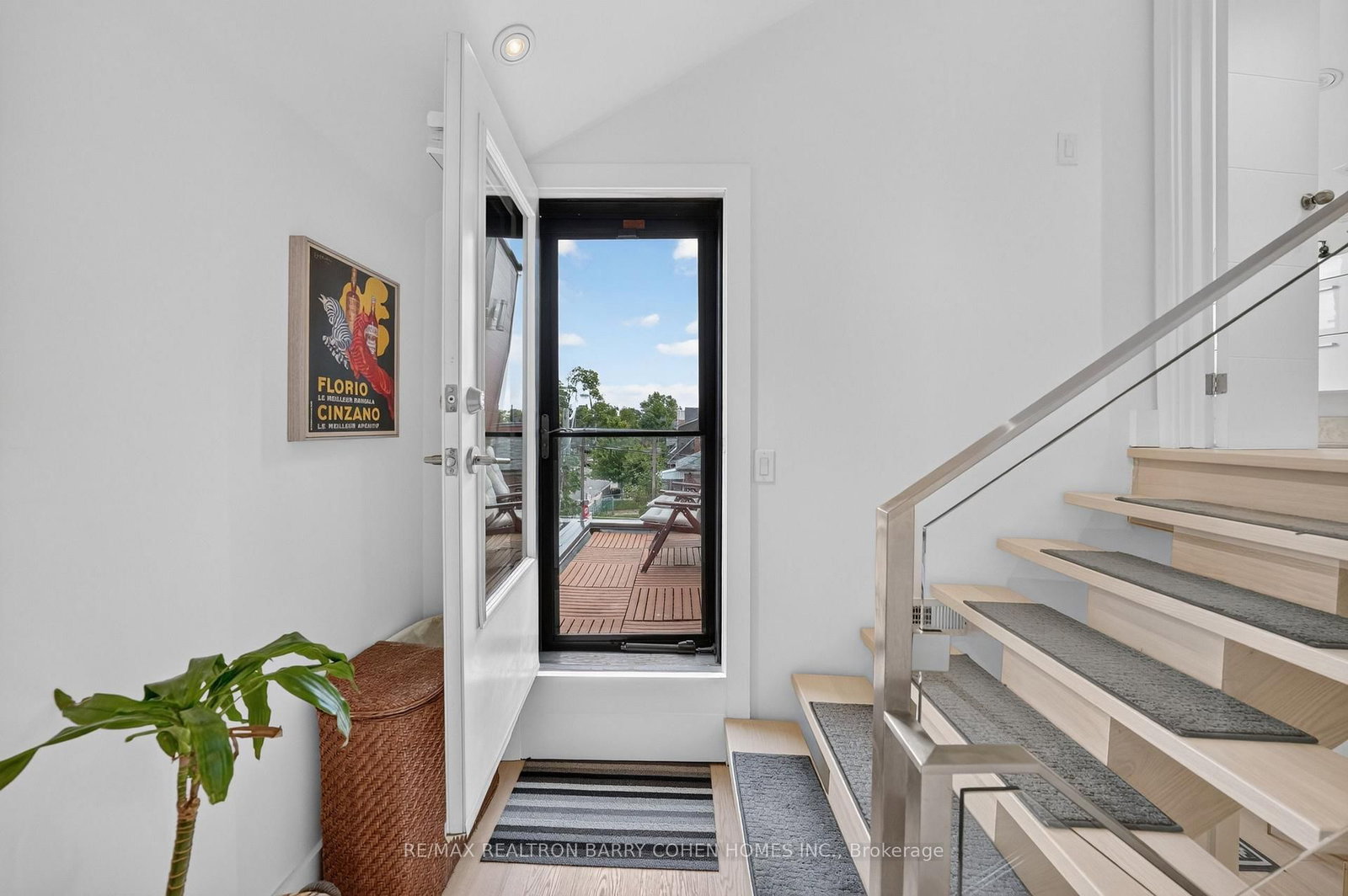 120 Hope Street • Toronto, ON photo 23