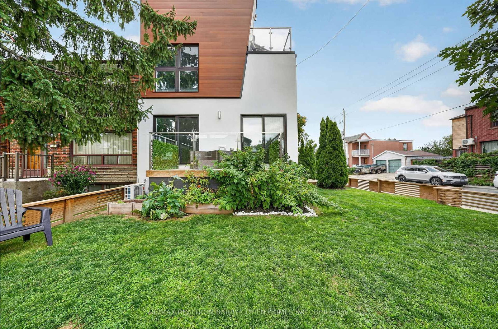 120 Hope Street • Toronto, ON photo 35
