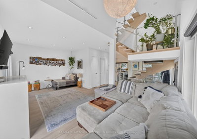 120 Hope Street • Toronto, ON photo 4