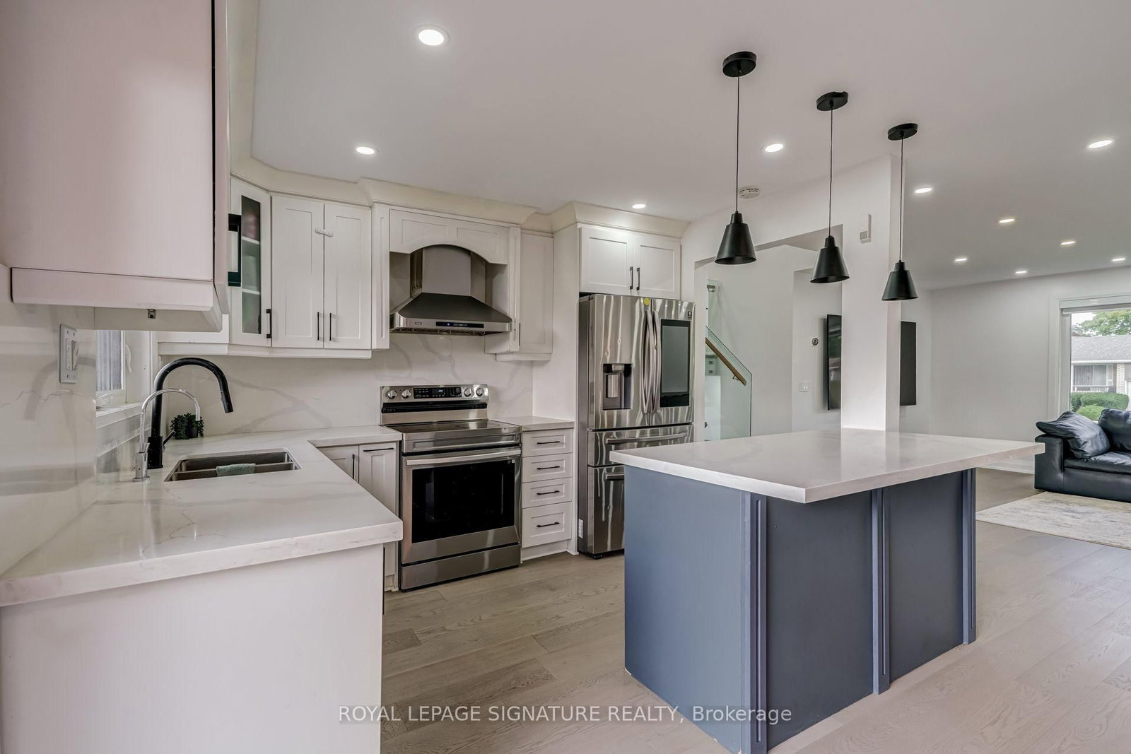 68 Stapleton Drive • Toronto, ON photo 12