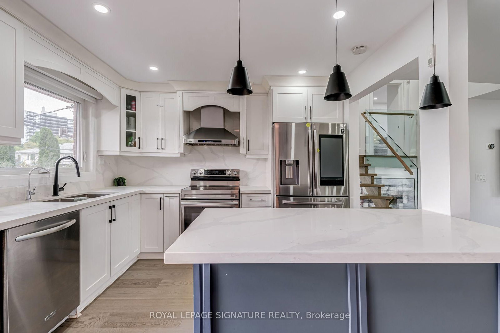 68 Stapleton Drive • Toronto, ON photo 13
