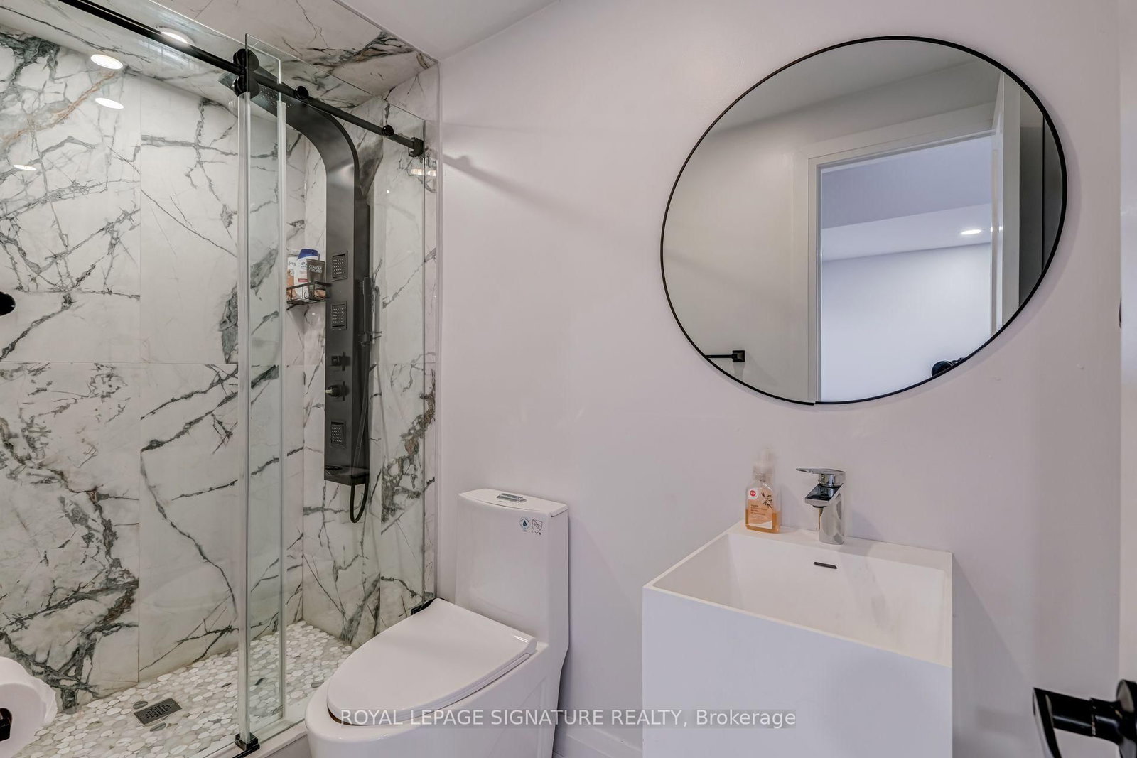 68 Stapleton Drive • Toronto, ON photo 24